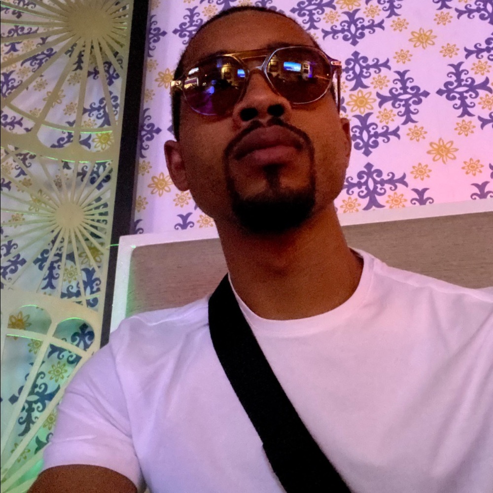 Meet your Posher, Real